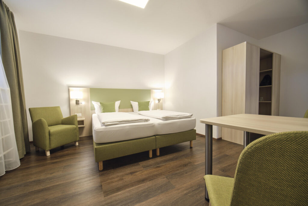 marias inn basement studio double room bedroom