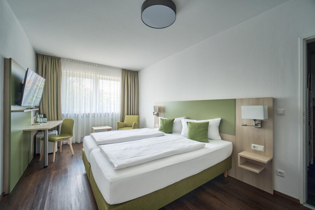 marias inn family double room bedroom