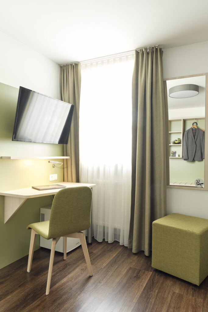 marias inn single room room