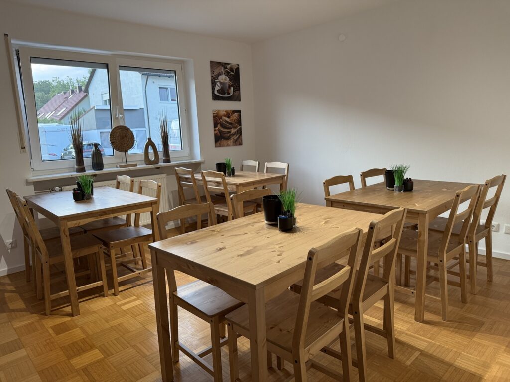 marias inn fruehstuecksraum sitzbereich